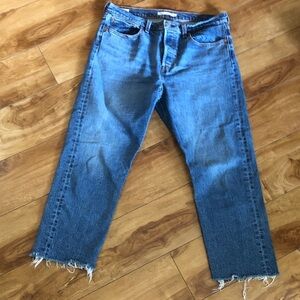 Levi's Women's Wedgie Straight Cropped/Ankle Jeans- Raw Hem